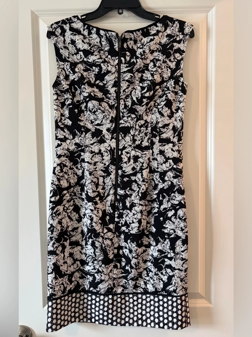 Ann Taylor sleek sleeveless